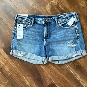 NWT Silver Jean Boyfriend Short